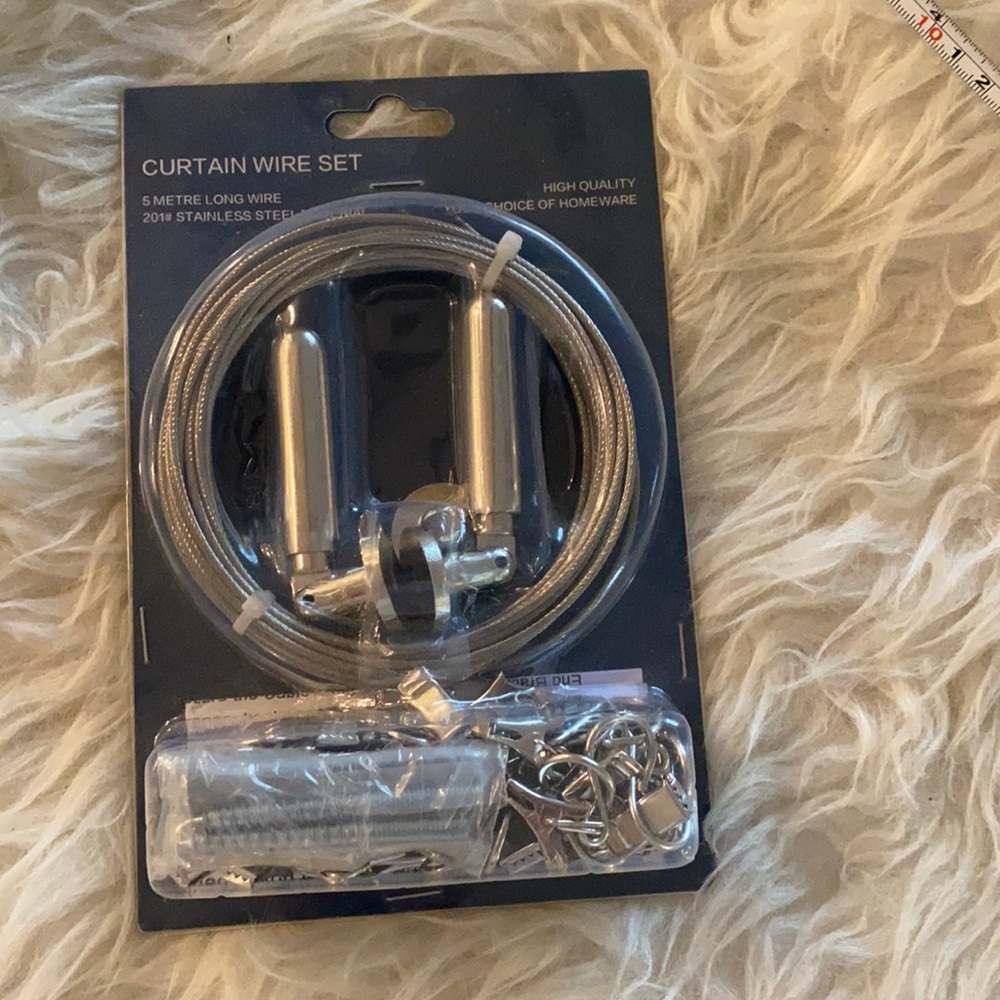 Curtain wire set